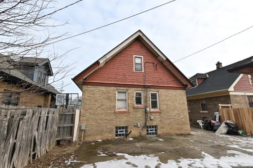 2635 60, Milwaukee WI 53219-2602 exterior