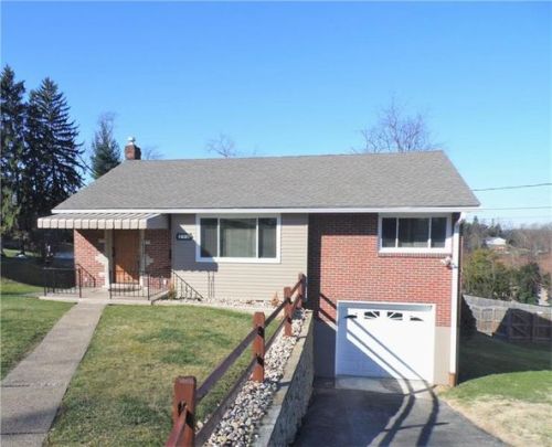 210 Oberdick Dr, Mckeesport, PA 15135-2214