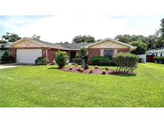 1693 Harbor Cir, Largo, FL 33770-4560