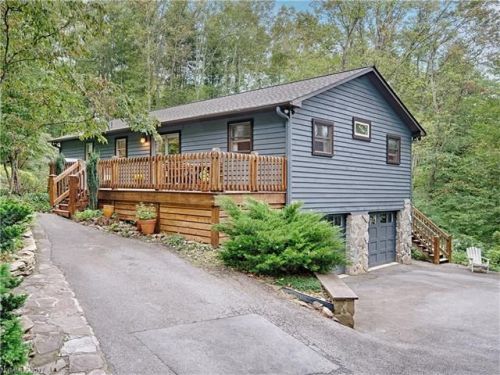51 Webb Springs Rd, Asheville, NC 28804-1947