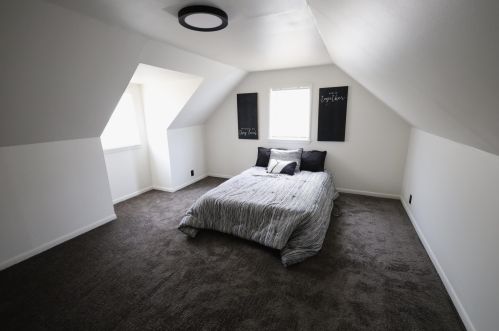 4686 84, Milwaukee WI 53228-2904 exterior