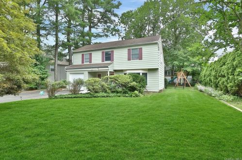 7 Plymouth Pl, White Plains, NY 10605-3704