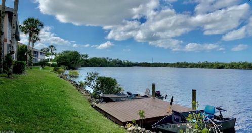 1035 Mainsail Dr, Naples, FL 34114-7803