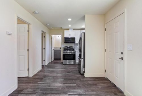 2720 Sparks Way, Modesto CA  95350-1744 exterior