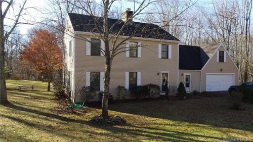 795 Old Hartford Rd, Colchester, CT 06415-2537