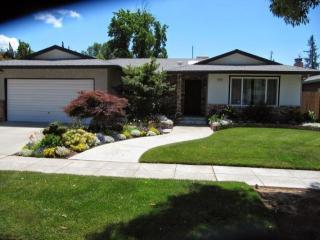 3167 Millbrae Ave, Fresno, CA 93710-4938