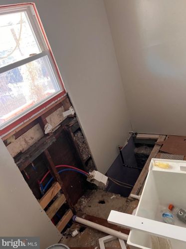 5950 Delancey St, Philadelphia PA  19143-1110 exterior