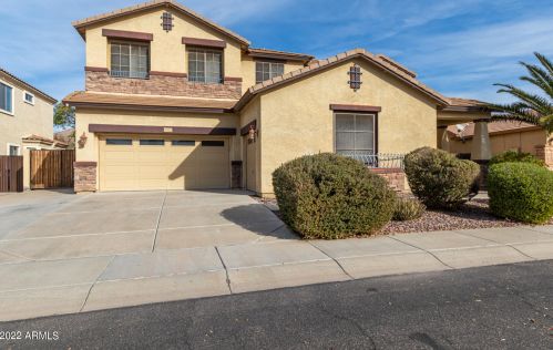 2290 Indigo Dr, Chandler, AZ 85286-1600