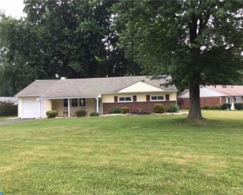 1001 Jeffrey Dr, Southampton, PA 18966-4117