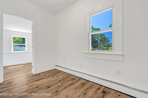 462 Vine St, Bricktown NJ  08723-6243 exterior