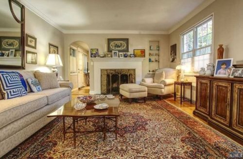 1140 Kensington Rd, Teaneck NJ  07666-2758 exterior