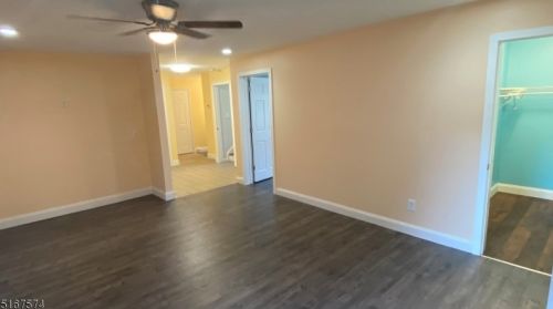 3 Edgewood Rd, Parsippany NJ  07834-2106 exterior