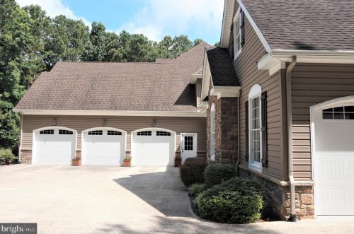 216 Otter Run Ct, Seaford DE  19973-7432 exterior