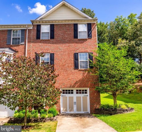211 Shaw Ct, Fredericksburg, VA 22405-2688