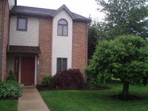 240 Black Oak Dr, Lancaster PA  17602-5709 exterior
