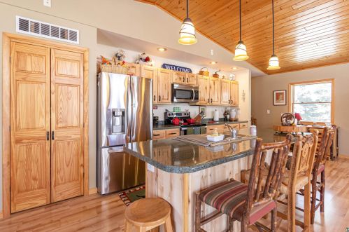 2241 Spaulding Dr, Ely MN  55731-1039 exterior