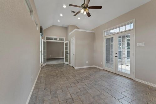 3108 Oak Meadow Dr, Lewisville TX  75028-7626 exterior