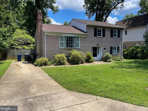 2833 Woodlawn Ave, Falls Church, VA 22042-2045