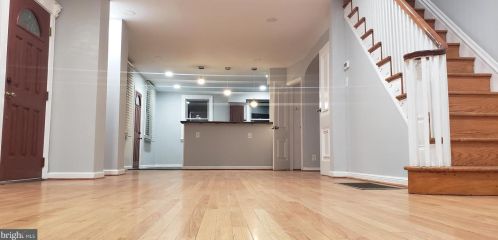 850 Longshore Ave, Philadelphia PA  19111-4423 exterior