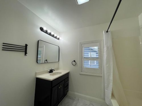 1130 Trexlertown Rd, Breinigsville PA  18031-1667 exterior