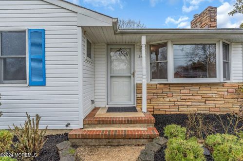 30 Kenmore Rd, East Freehold, NJ 07728-7852