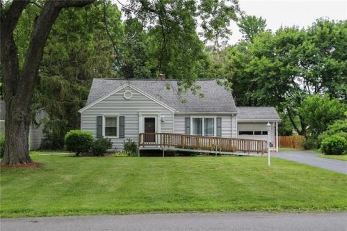 546 Glenview Ct, Webster, NY 14580-1502