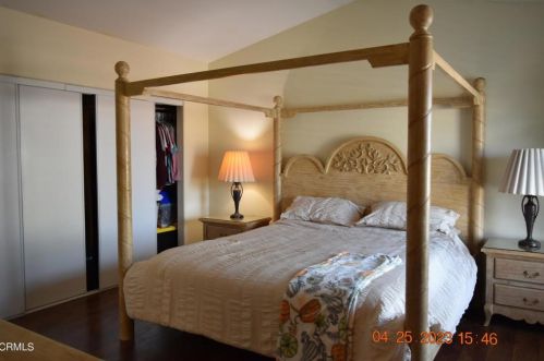 706 Princessa Dr, Oxnard CA  93030-7690 exterior