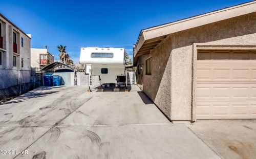 1801 Walnut Dr, Lake Havasu City, AZ 86406-7512