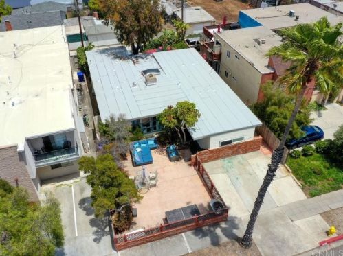 4083 Kendall St, San Diego CA 92109-6505 exterior