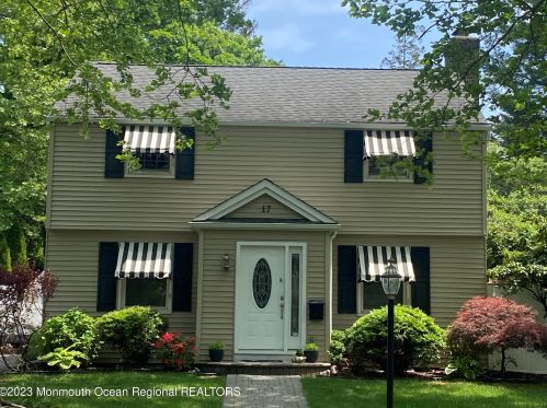 17 Grant Pl, Tinton Falls NJ  07701-2117 exterior