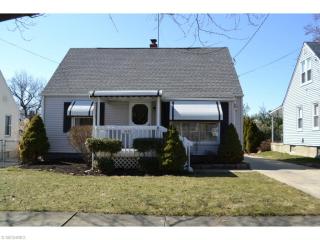 1652 Oakwood Ave, Akron, OH 44301-2749