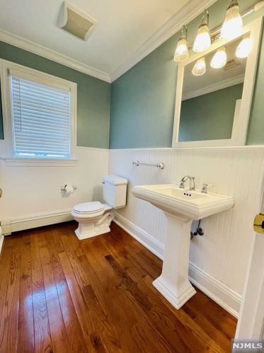 279 Highland Ave, Wood-Ridge NJ  07075-1523 exterior