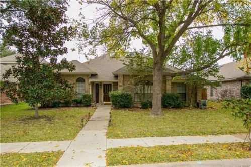 759 Red Riv Trl, Irving TX  75063-4402 exterior