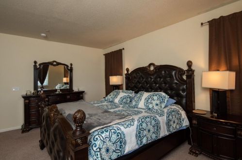 730 Sawtooth St, Manteca CA  95337-7827 exterior