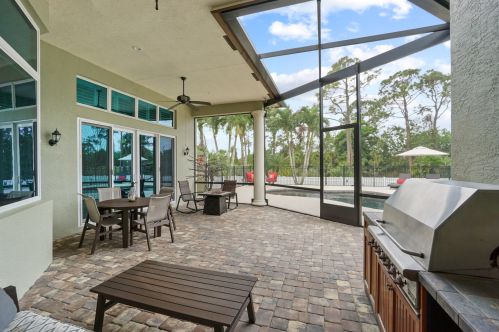 523 Squire Johns Ln, Palm City FL  34990-7824 exterior