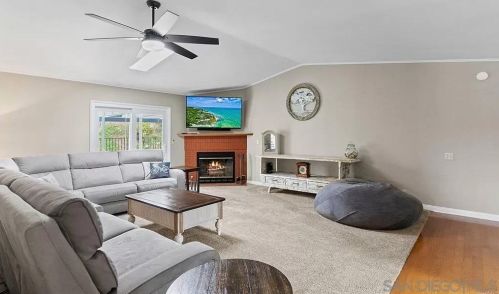 1173 Via Argentina, Vista CA  92081-6342 exterior