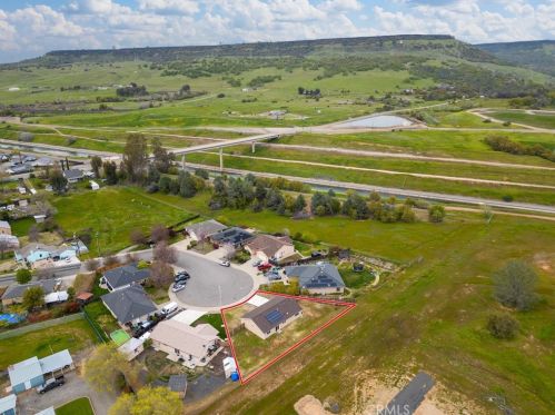 61 La Cresenta Dr, Oroville CA  95965-3510 exterior