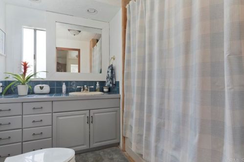 890 Park Pl, El Cajon CA  92021-4300 exterior