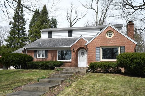 7800 Edgerton Ave, Greendale, WI 53129-1016