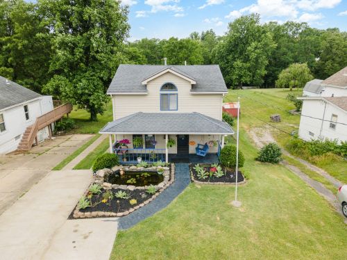 79 Sanders Dr, Florence KY  41042-2833 exterior