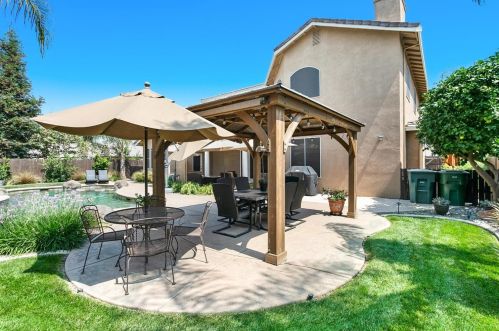 1219 Ruess Rd, Ripon CA  95366-9425 exterior