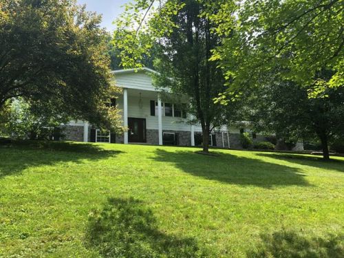 860 Laurel Run Rd, Fairview WV  26570-9459 exterior