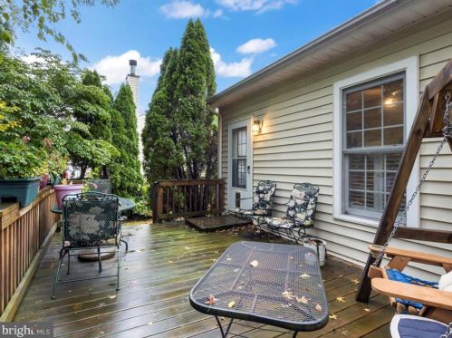 500 Wordsworth Cir, Purcellville VA  20132-3183 exterior