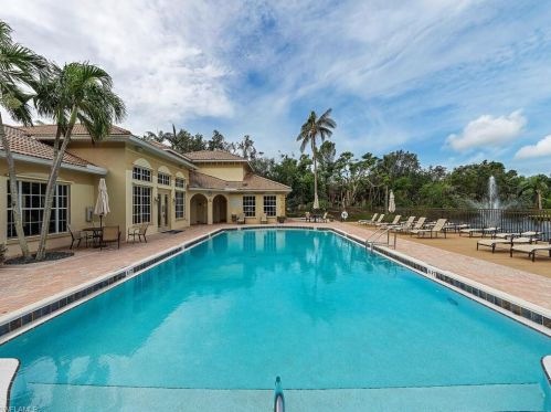 770 Bentwater Cir, Naples FL  34108-6718 exterior