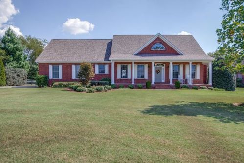 320 Binkley Dr, Franklin, TN 37069-8709