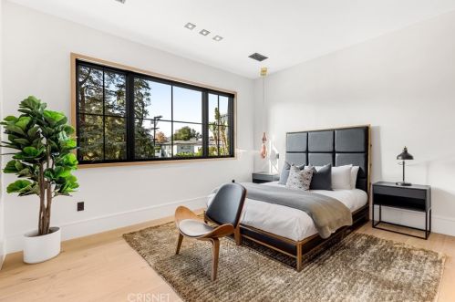 4508 Haskell Ave, Van Nuys CA  91436-3148 exterior