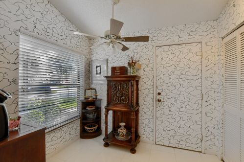 8425 Springlake Dr, Boca Raton FL  33496-4904 exterior