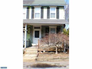 453 Walnut St, Slatington PA  18080-2033 exterior