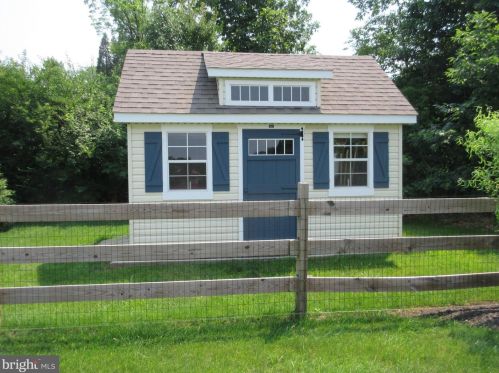 114 Royal Horse Way, Swartzville PA  17569-9353 exterior