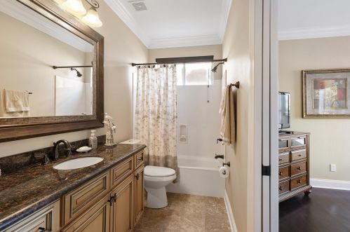 2575 Cayenne Ln, Shalimar FL  32579-4202 exterior